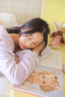 泡沫之夏下载迅雷电影在线